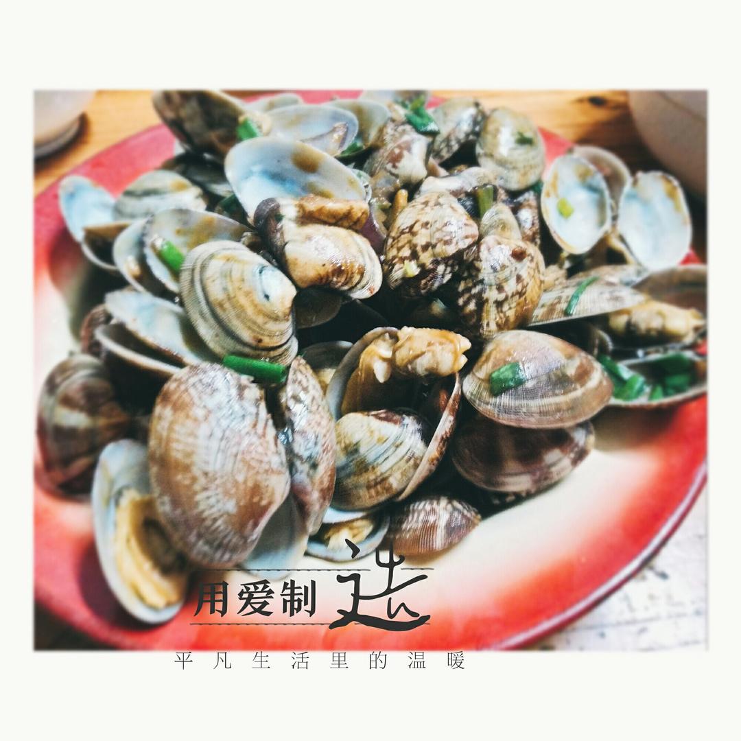 蒜香炒花甲