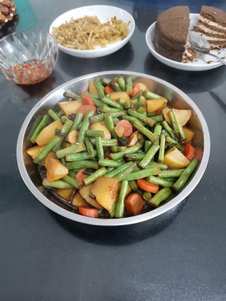 土豆炖豆角
