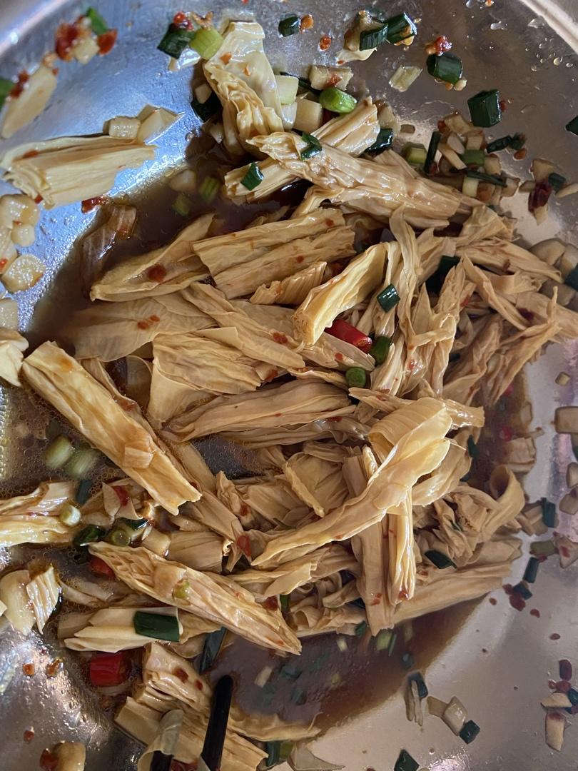 凉拌豆笋(长沙地道风味)