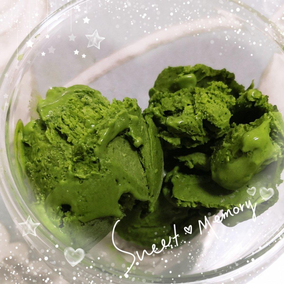 抹茶冰淇淋