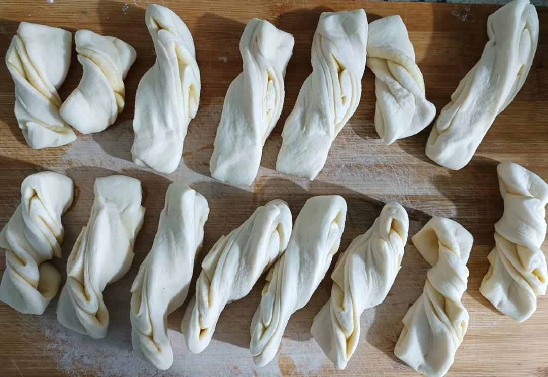 饭菜一锅出－土豆玉米排骨焖卷子【超详细】