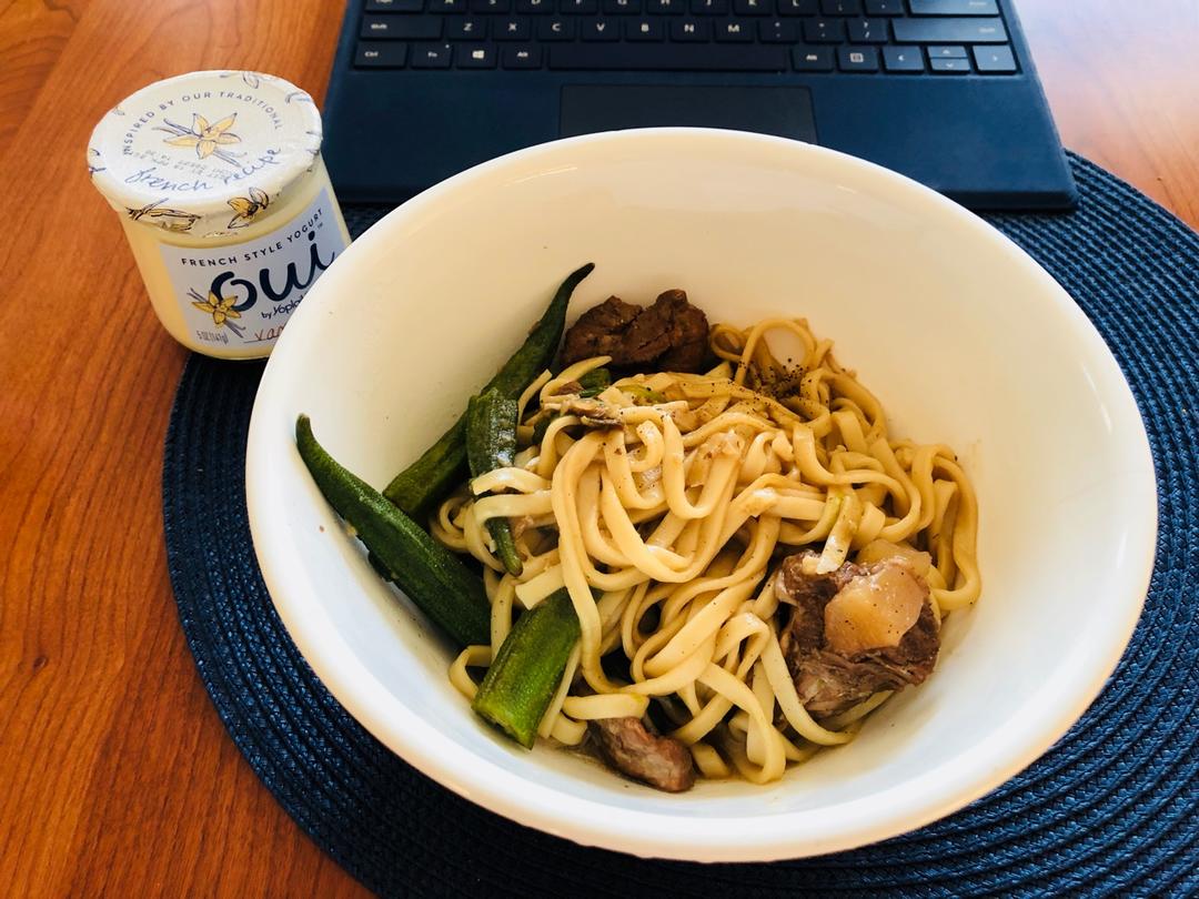 黑椒牛柳炒意面