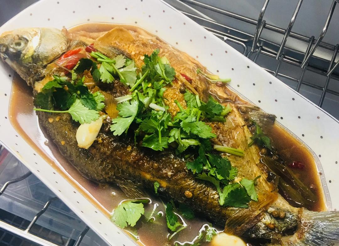 家常红烧鱼，我家的传家菜（一招去腥）