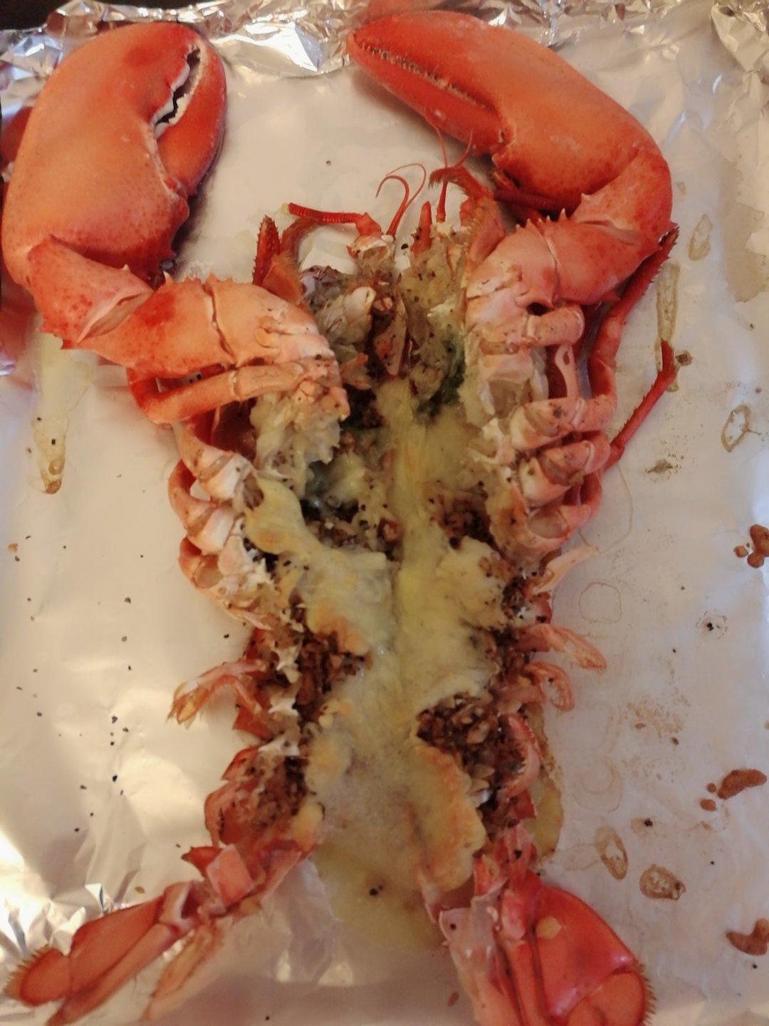 蒜蓉芝士焗波士顿龙虾