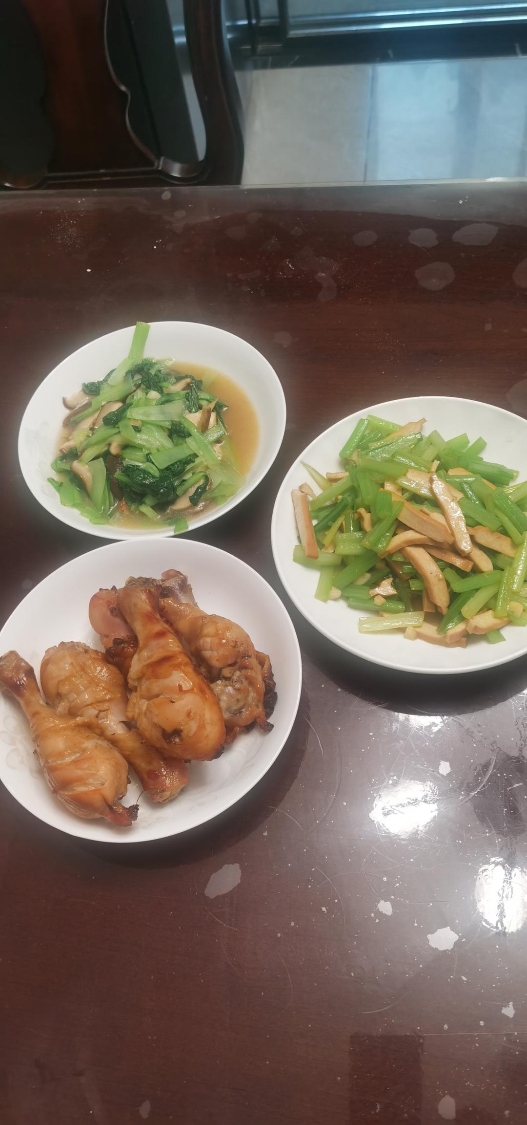 小朋友都爱的 超级简单的 奥尔良烤鸡腿