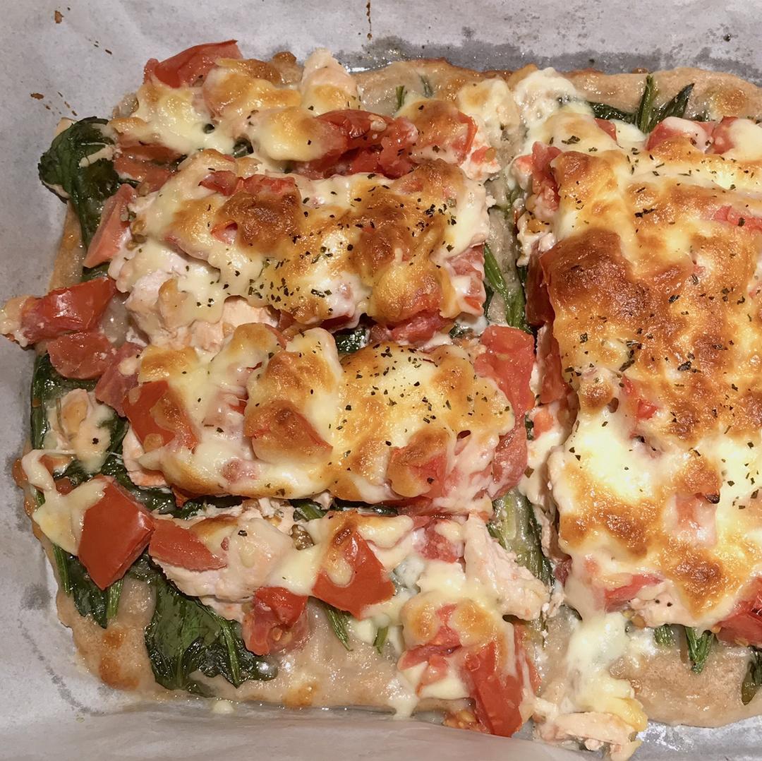 金枪鱼南瓜&番茄迷迭香鸡肉双享全麦薄底披萨【北鼎烤箱食谱】