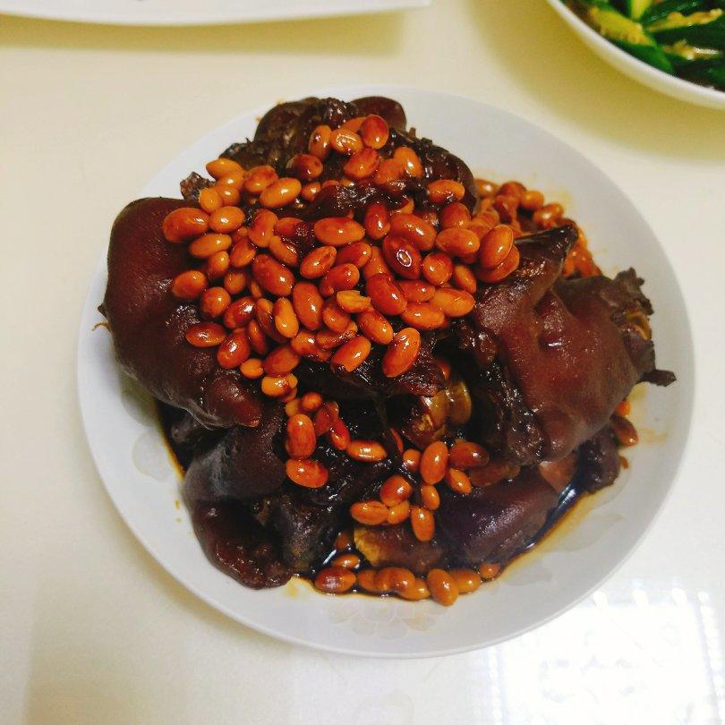 红烧黄豆猪蹄