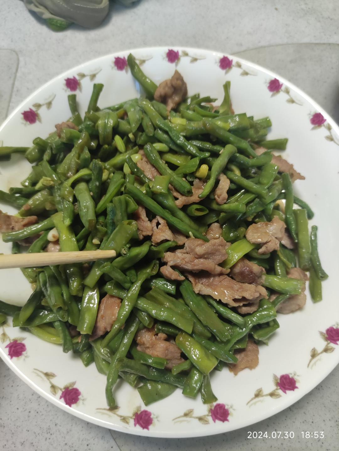 豆角炒肉丝