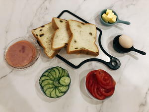 【鸡蛋三明治】低脂营养 | 上班族的高颜值早餐的做法 步骤7