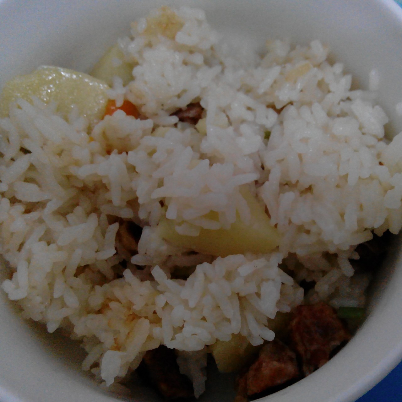 土豆焖饭（电饭锅版）