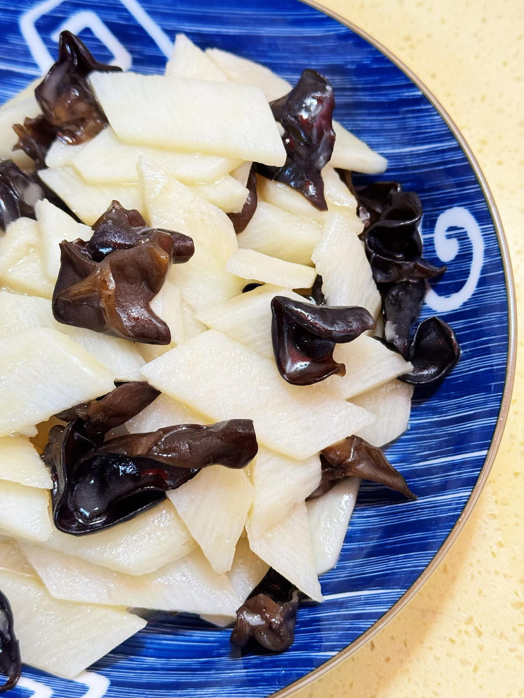 晚餐•2025年6月8日