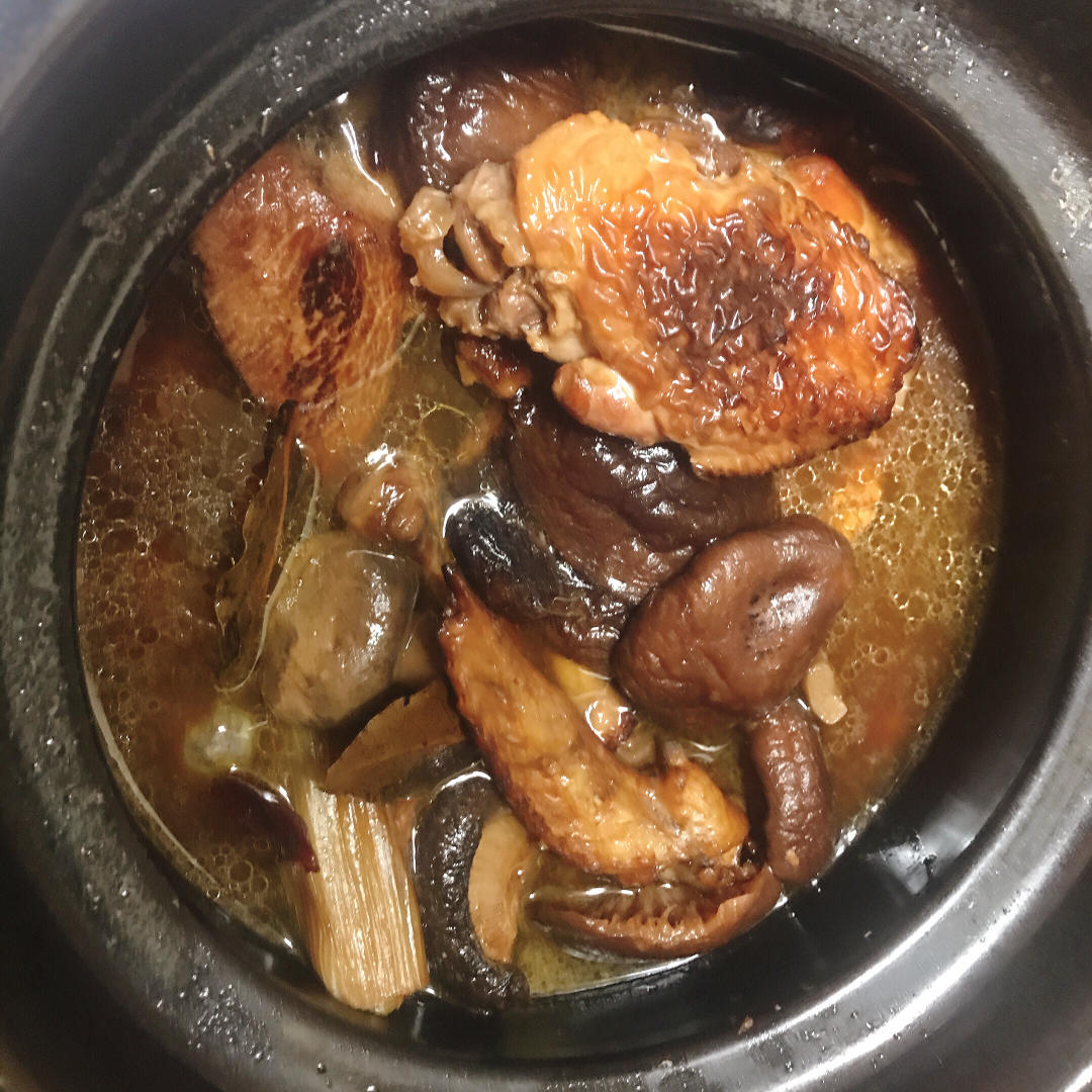 鸡肉炖蘑菇-超鲜，一锅两吃