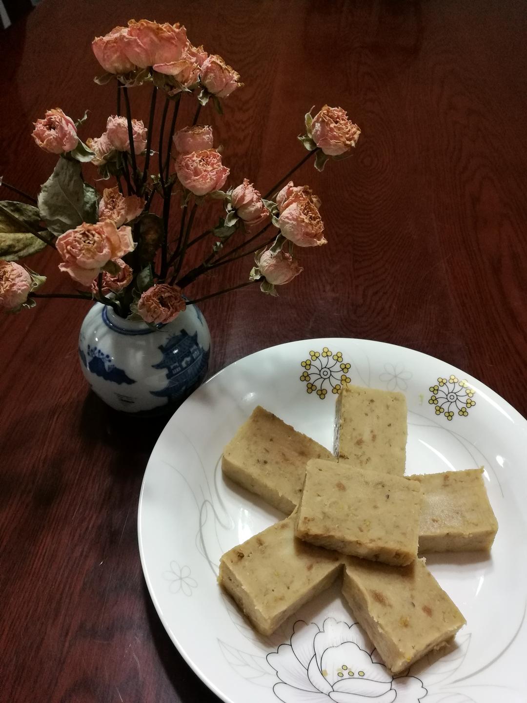 百合枣泥糕的做法