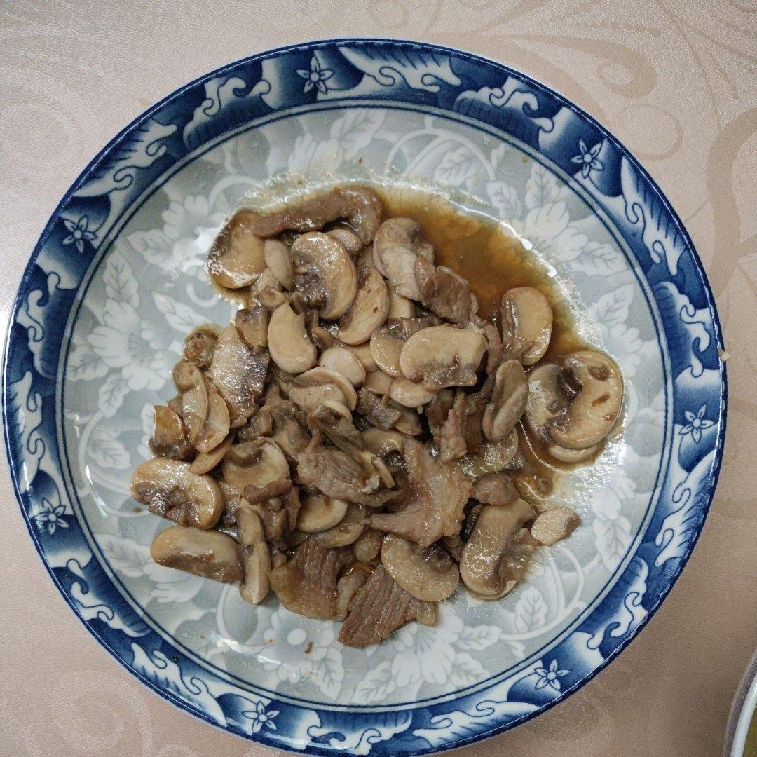 口蘑炒肉(强烈推荐太美味)