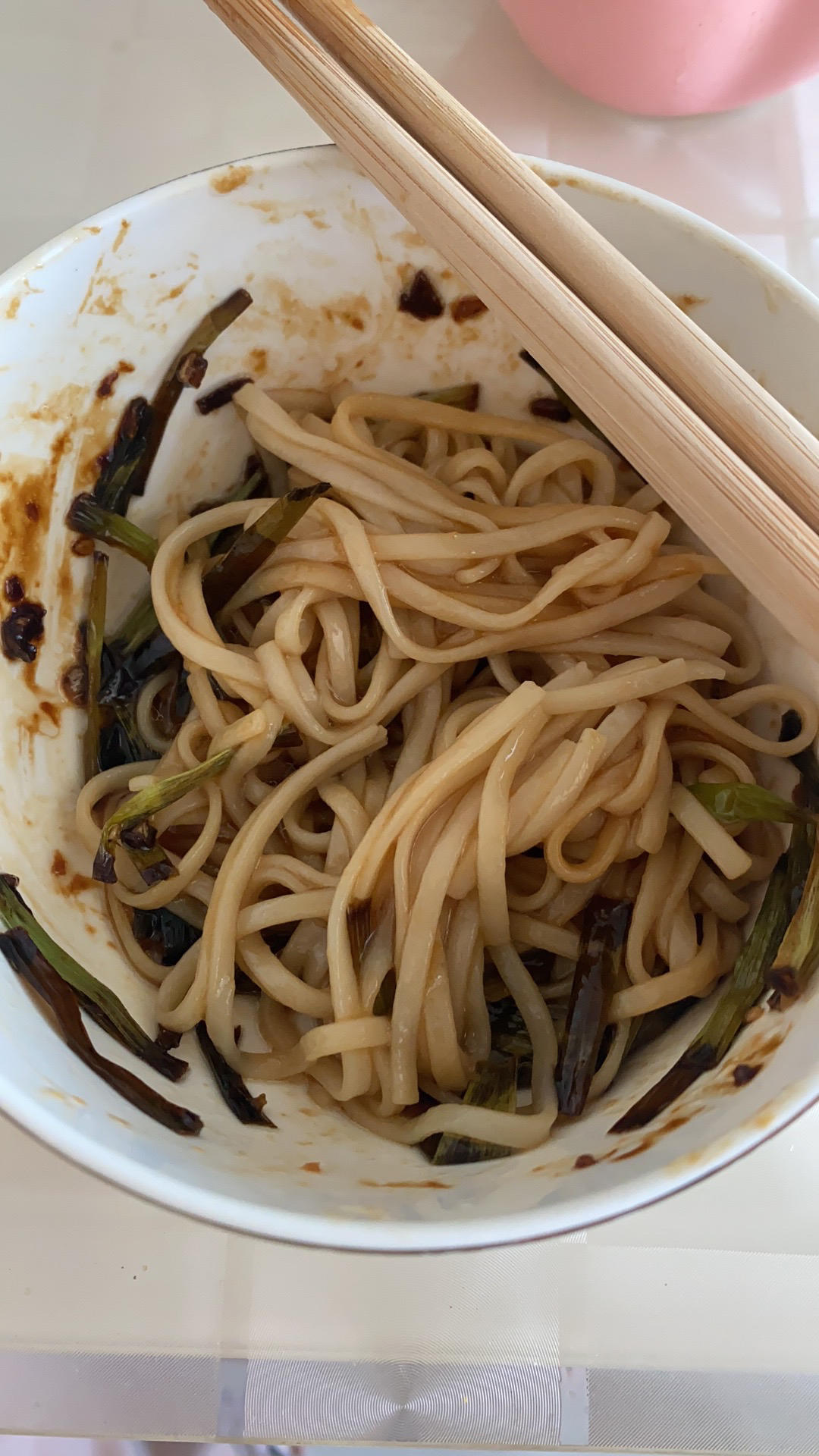 10分钟搞定的一碗葱油拌面