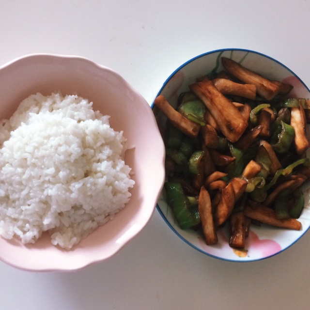 青椒素炒杏鲍菇