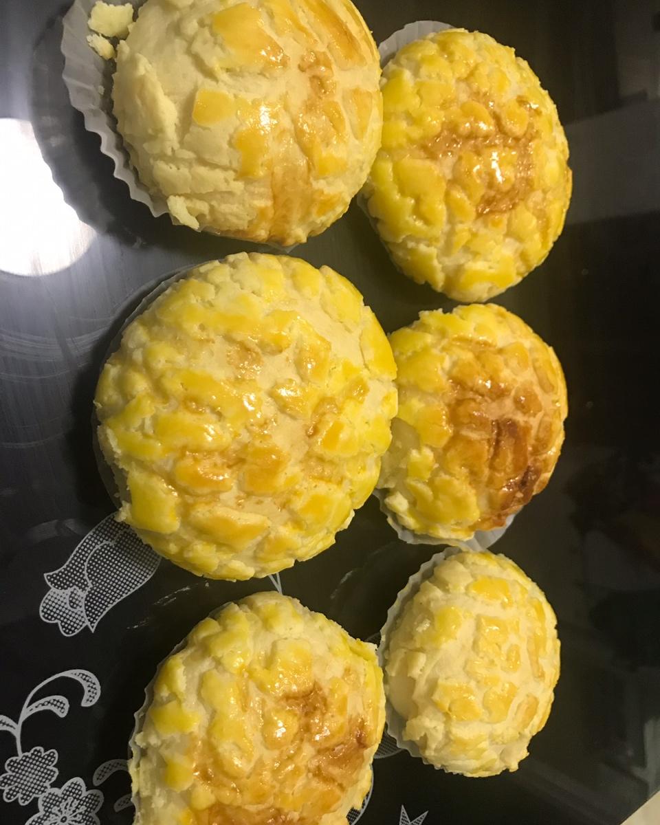 好吃到炸裂的港式菠萝包（附带制作酥皮的小视频）