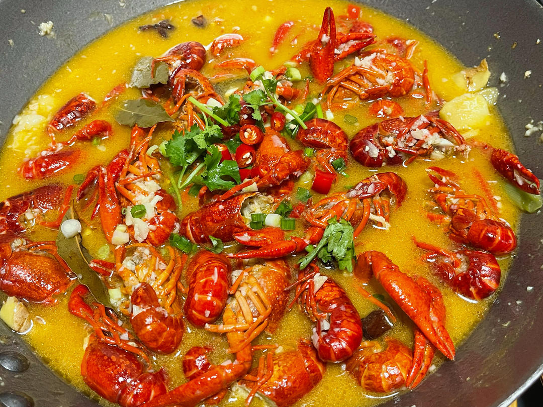 可以喝汤的蒜蓉小龙虾尾