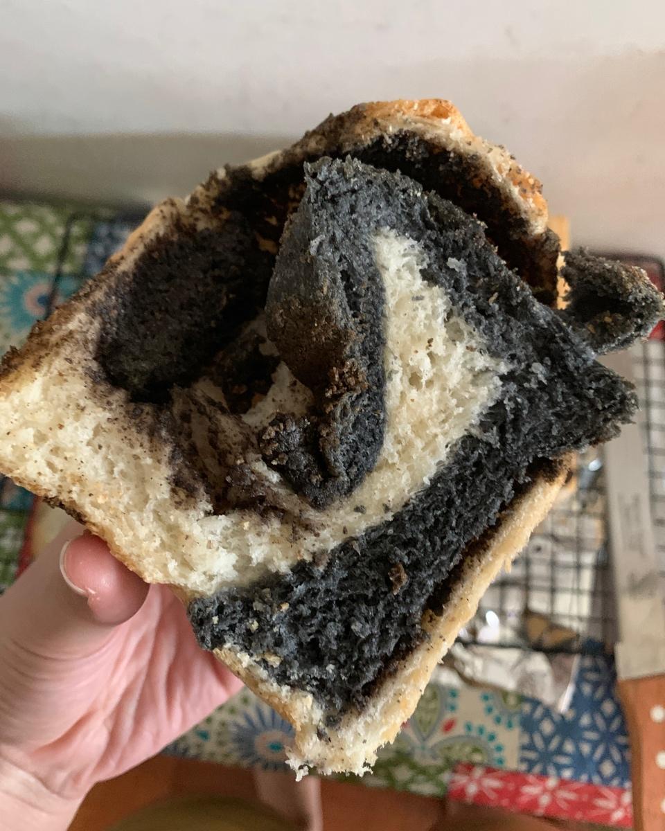 波兰种黑芝麻奶酥吐司（纯素无蛋奶）