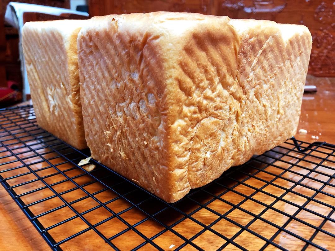 奶香吐司的做法