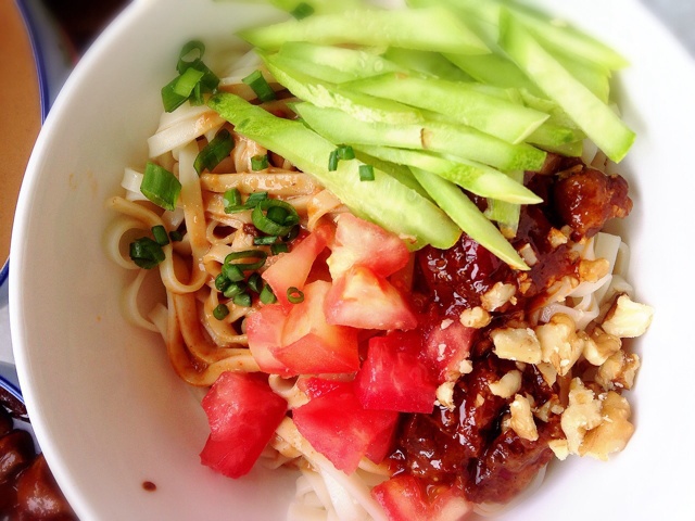 一夫食堂半半拌面