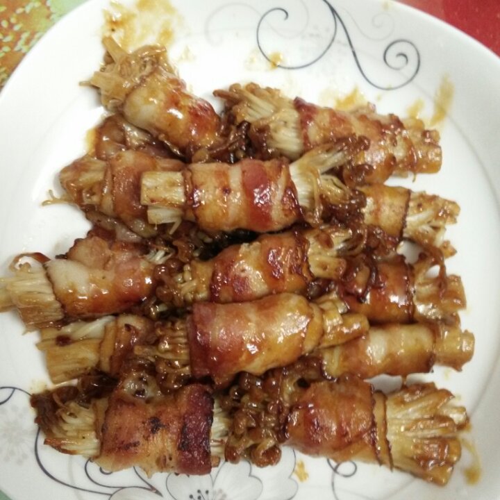 【金针菇培根卷】