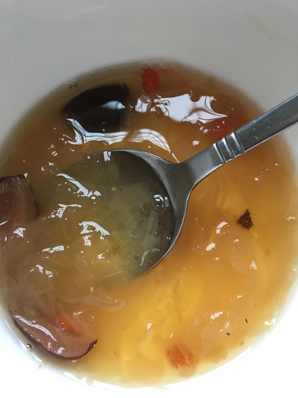 红枣枸杞银耳羹