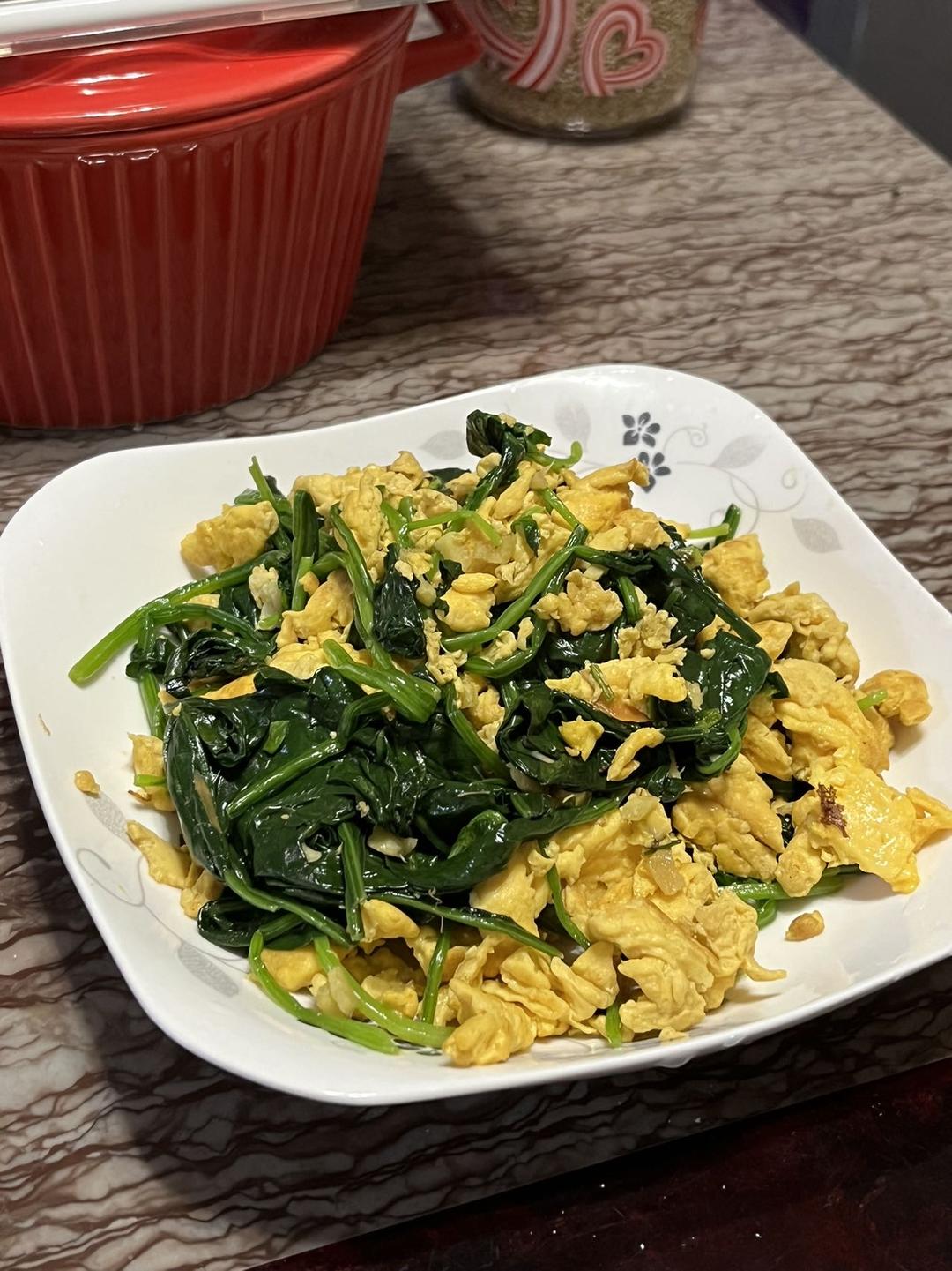 菠菜炒鸡蛋