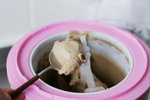 成熟风味的咖啡香蕉冰淇淋的做法 步骤12
