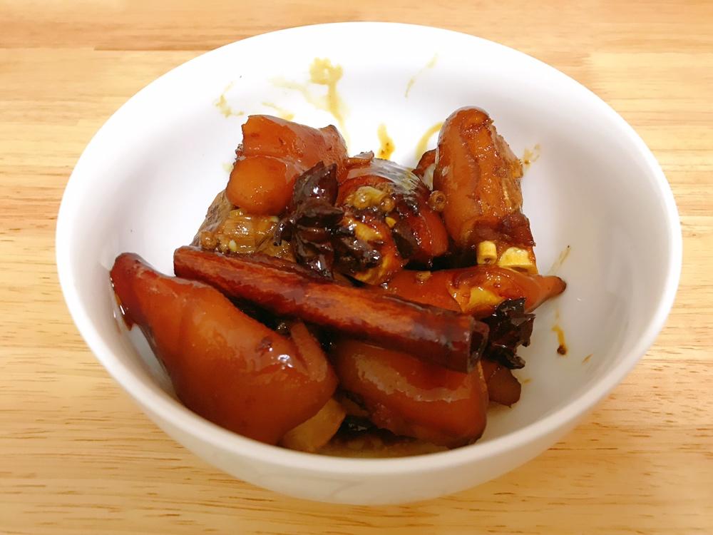 秘制啤酒烧猪蹄