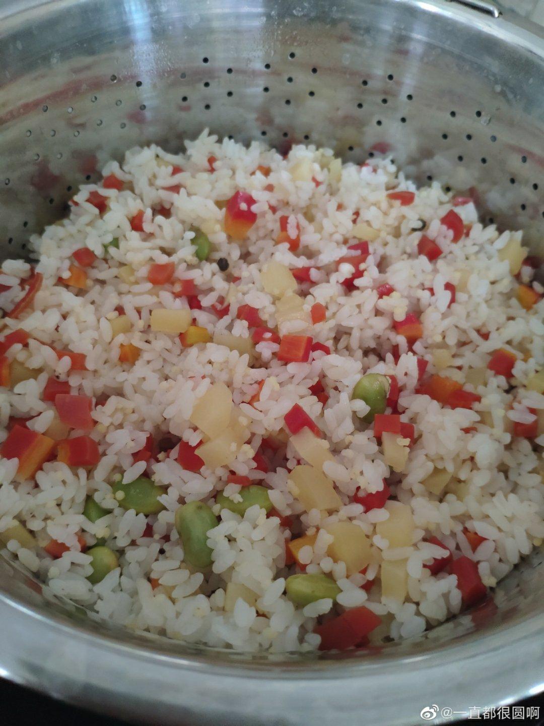 低脂胡萝卜土豆焖饭