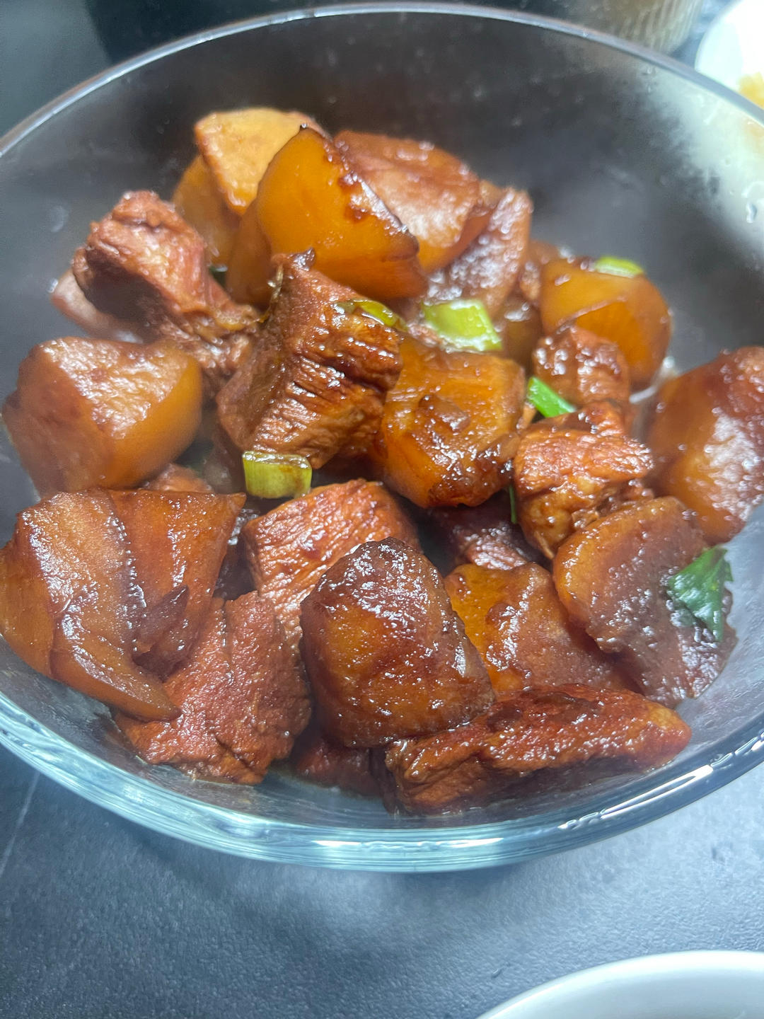家常萝卜烧肉