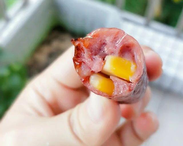 玉米脆皮烤肠的做法