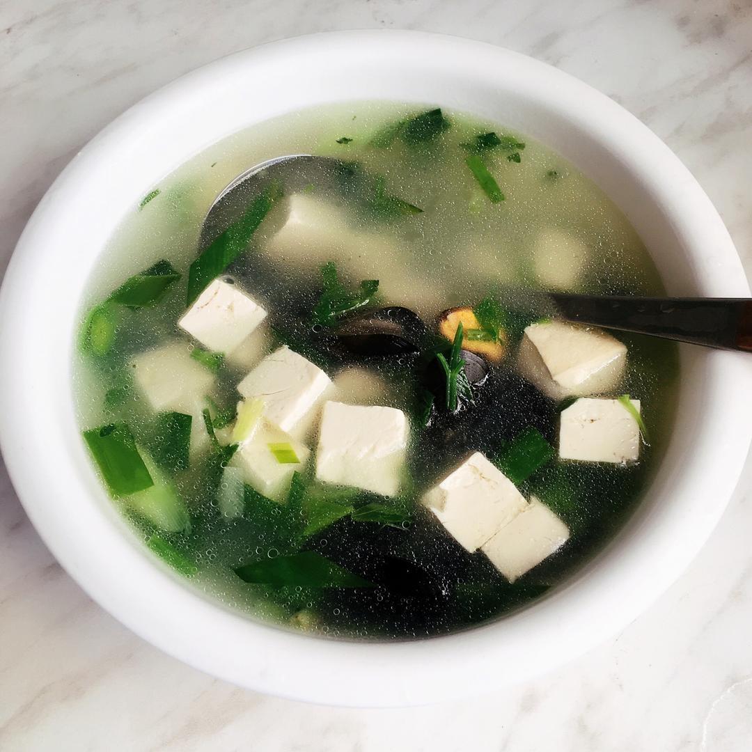 豆腐淡菜汤的做法