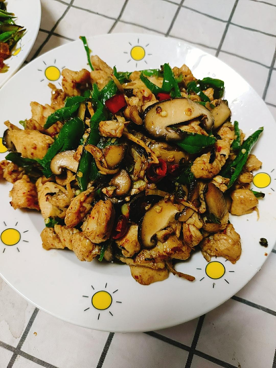 爆辣香菇滑鸡