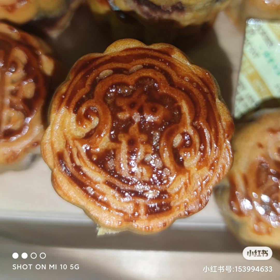 广式月饼——蛋黄莲蓉月饼