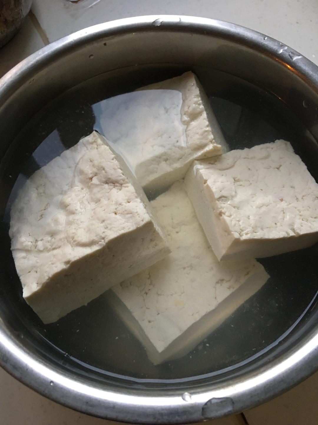 家庭版胆水豆腐的做法