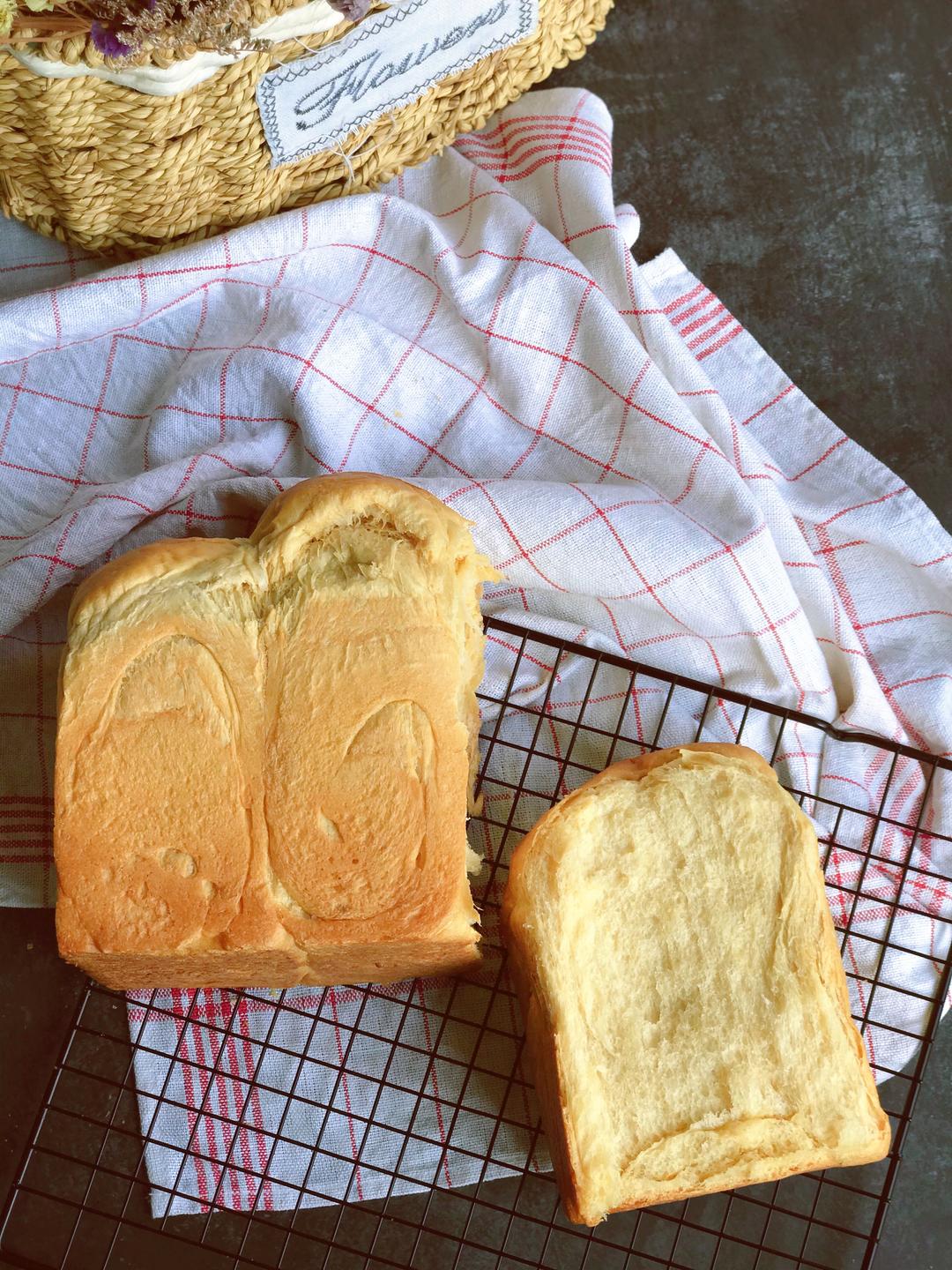 纯奶手撕吐司的做法 步骤1