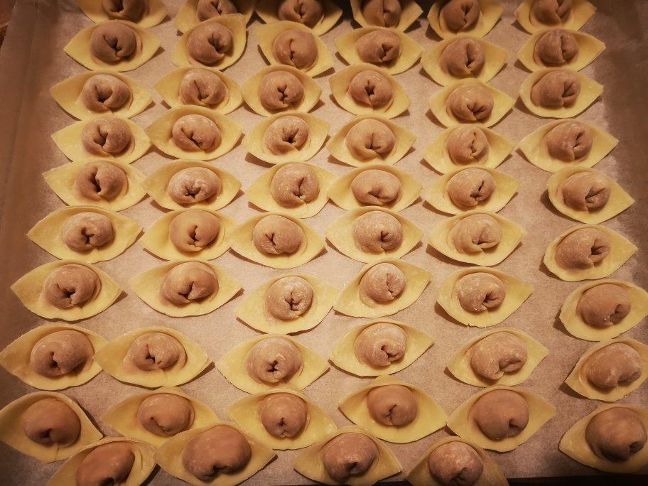 馄饨（两种包法）