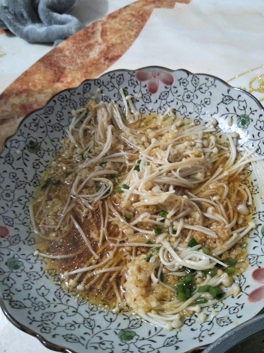 蒜蓉蒸金针菇