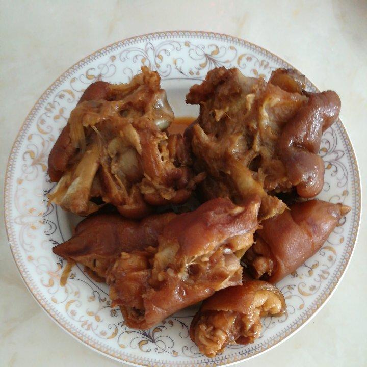 秘制脱骨酱猪蹄---内附视频（脱骨秘诀大起底get✔！）