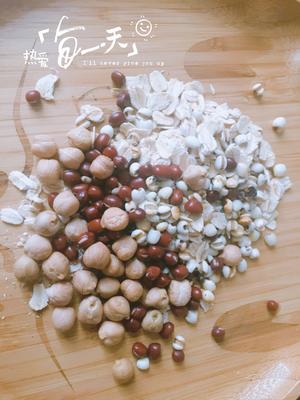 红豆薏仁燕麦鹰嘴豆豆浆的做法 步骤1