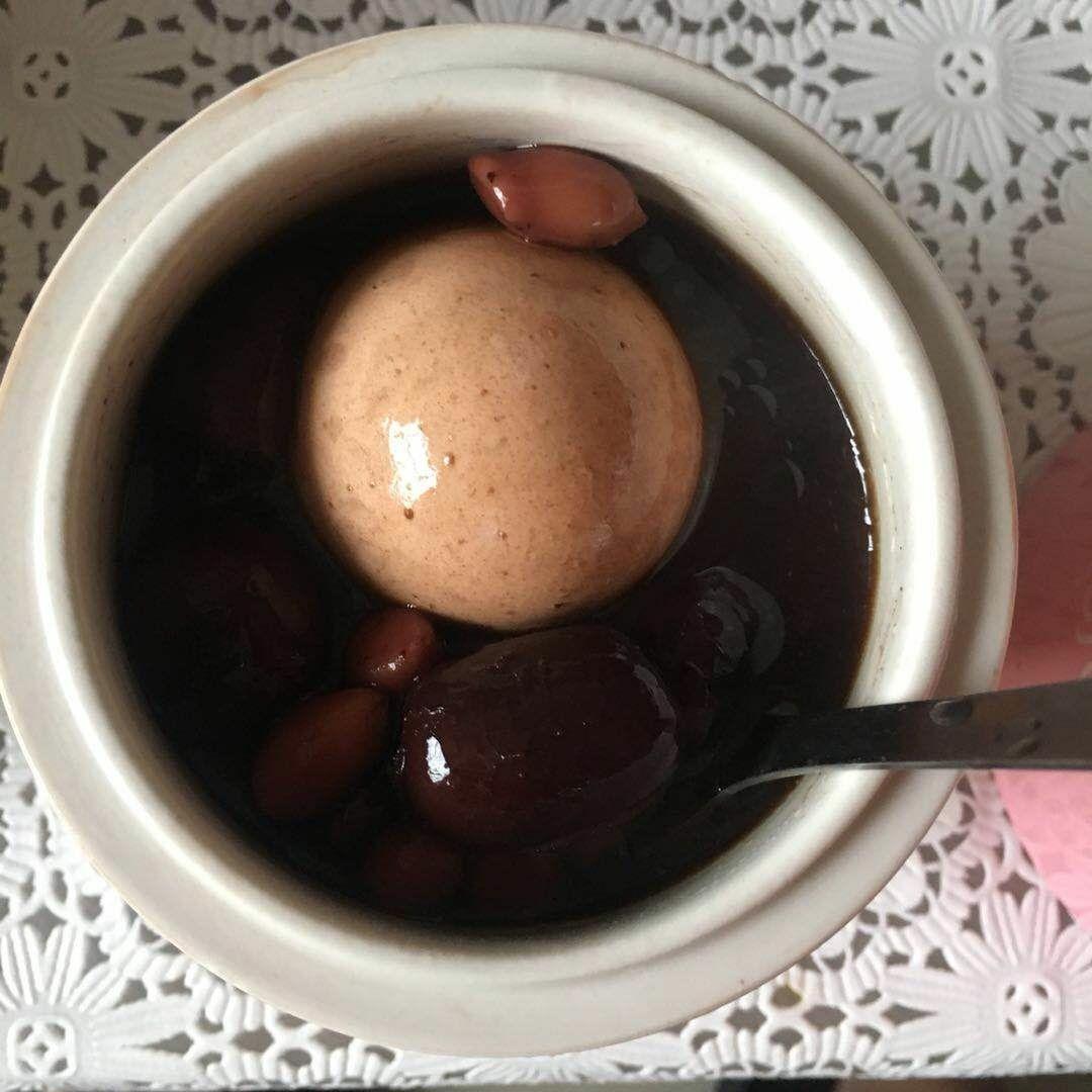 红枣黑豆红豆鸡蛋红糖水