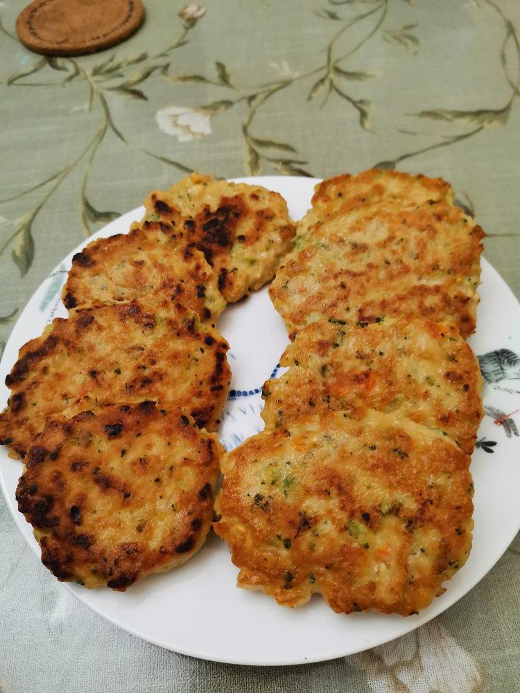 营养丰富的蔬菜鸡肉饼
