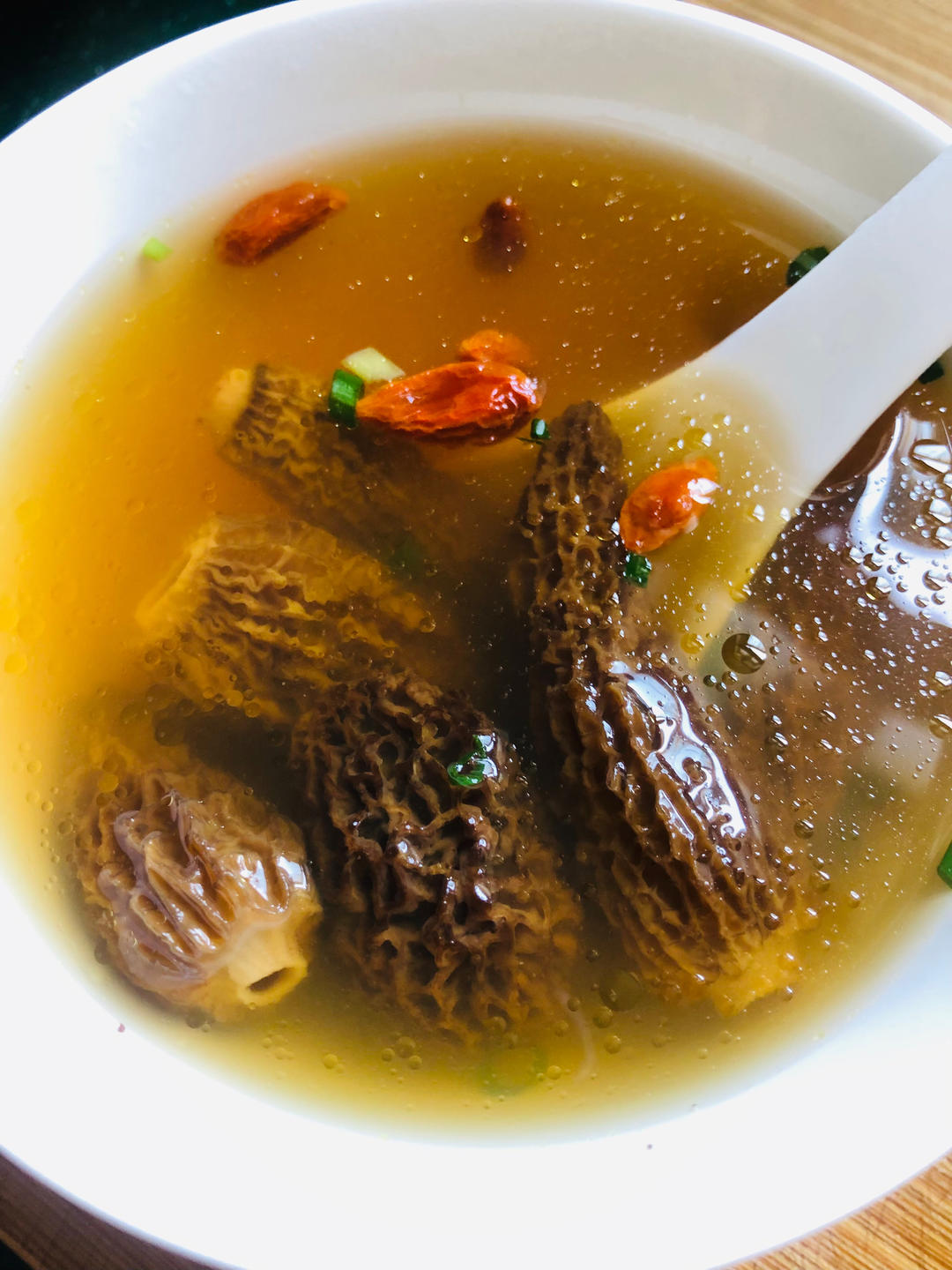 羊肚菌炖鸡汤（最经典、最滋补）