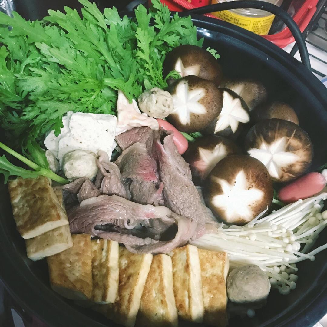 寿喜烧（日式牛肉锅）