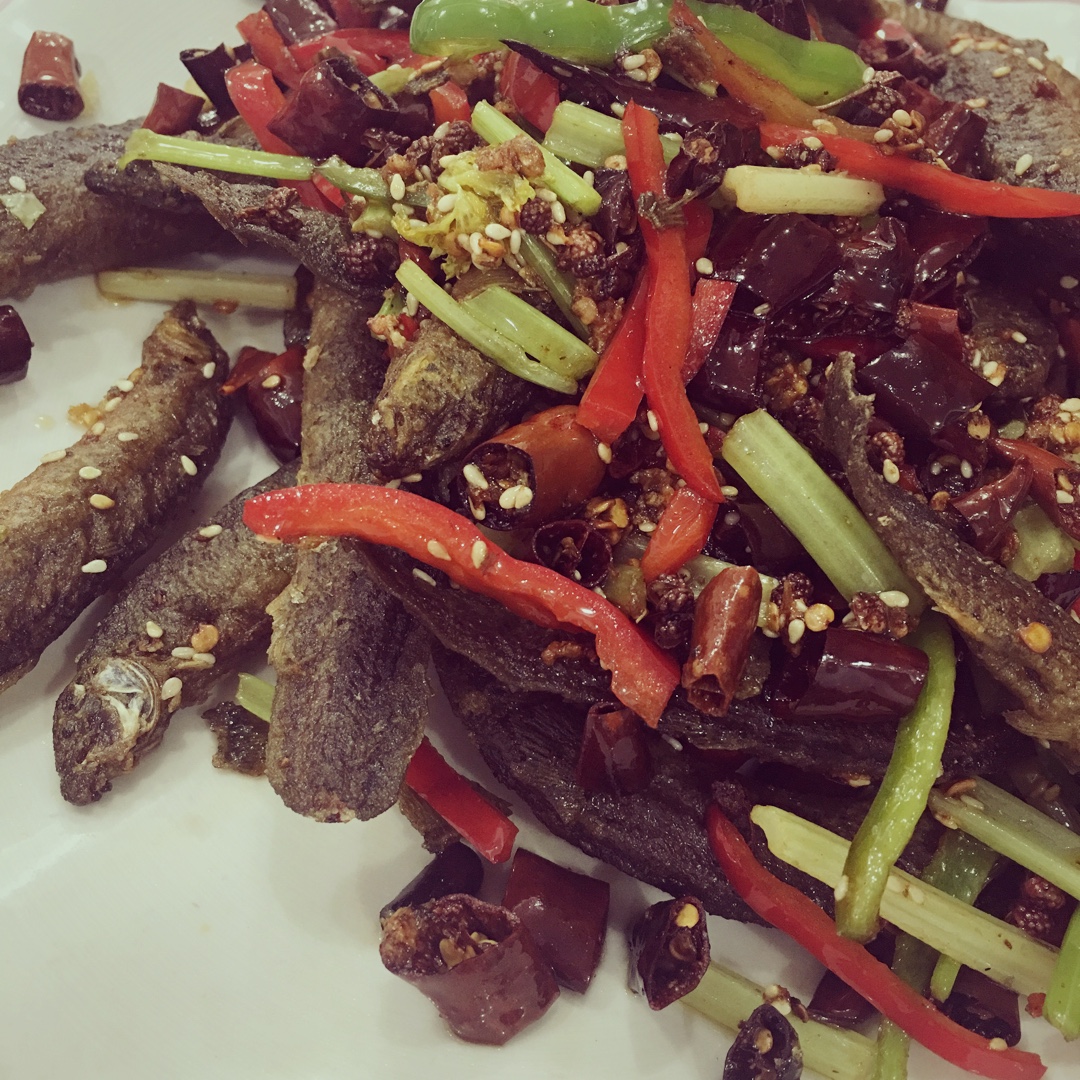 紫苏干煸小泥鳅