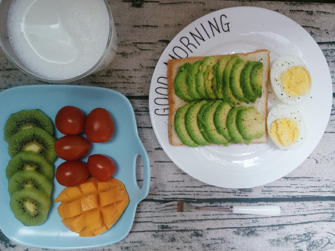 巨好吃的牛油果土司