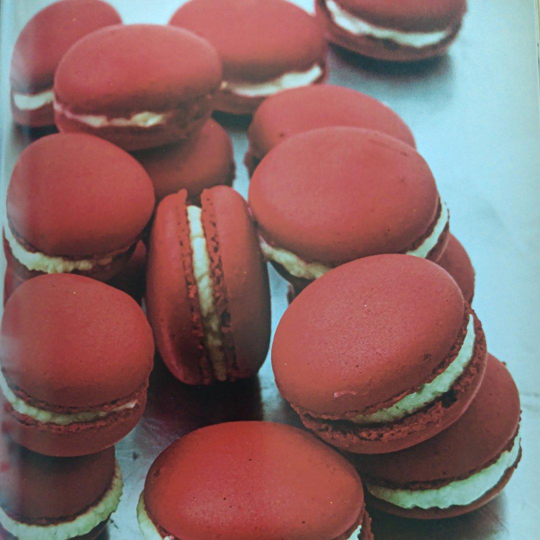 红色虞美人马卡龙的做法