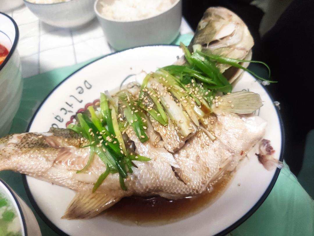 清蒸鲈鱼